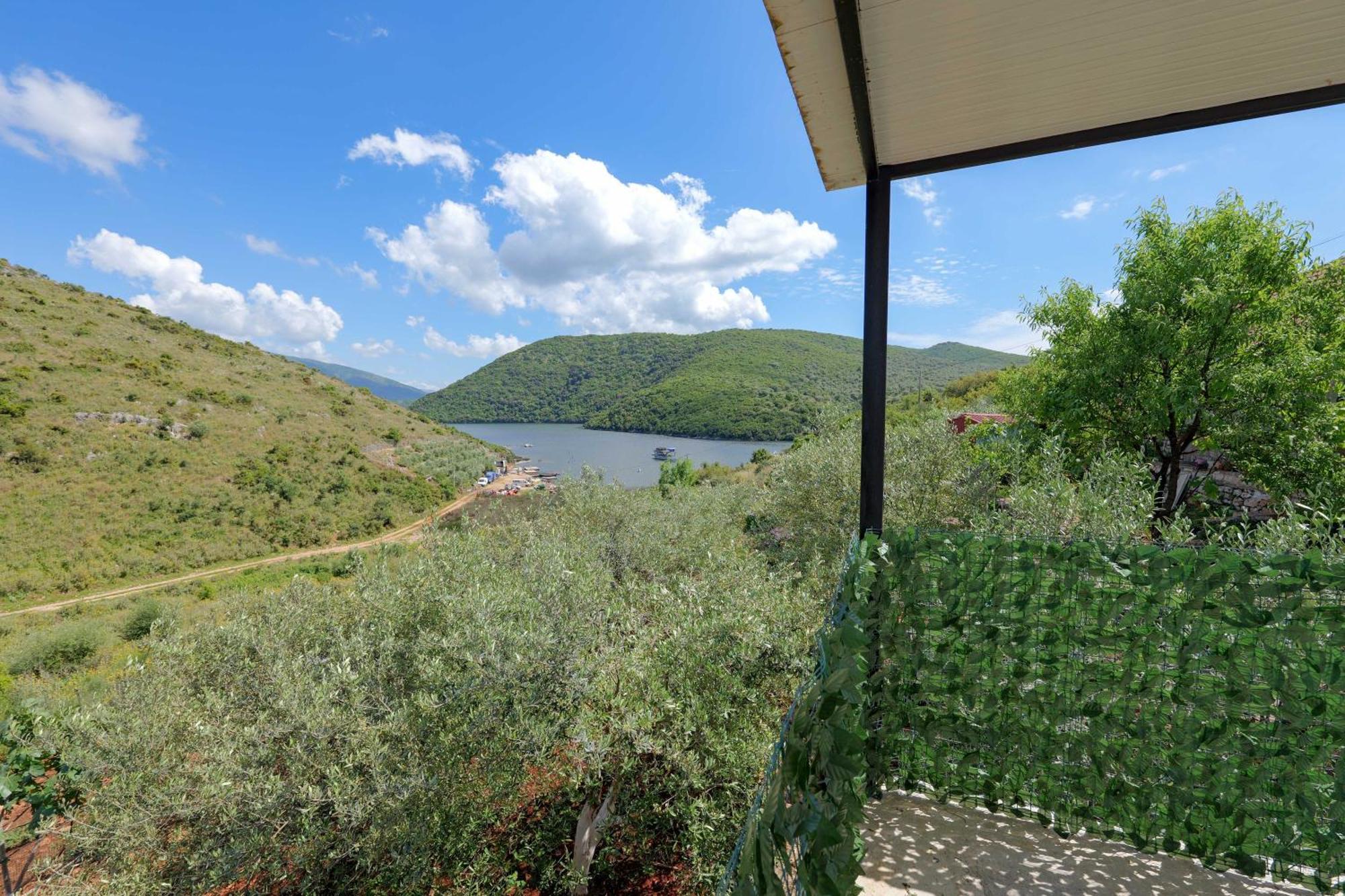 Lago Calmo Villa Ksamil Exterior foto